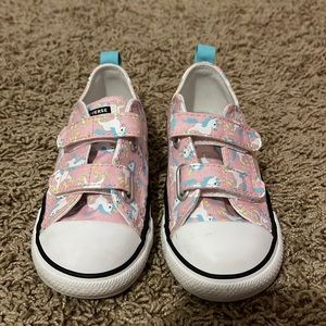Toddler Converse, Size: 9c Color: Pink/ White/baby blue